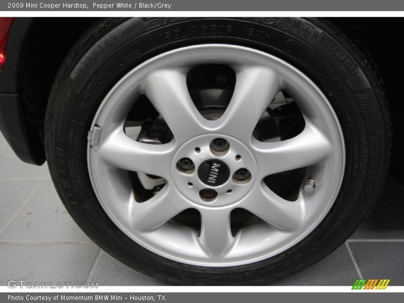 Pepper White / Black/Grey 2009 Mini Cooper Hardtop