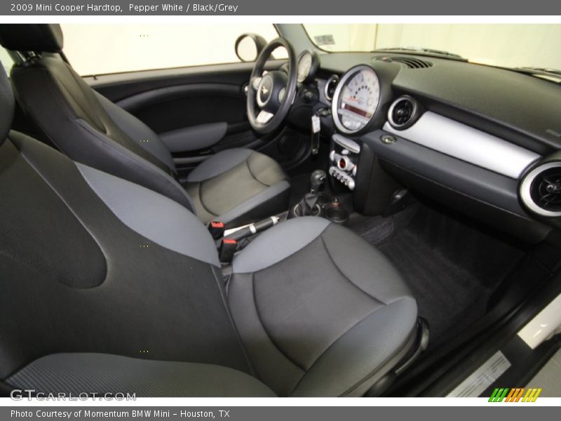 Pepper White / Black/Grey 2009 Mini Cooper Hardtop