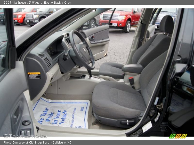 Ebony Black / Gray 2005 Kia Spectra 5 Wagon