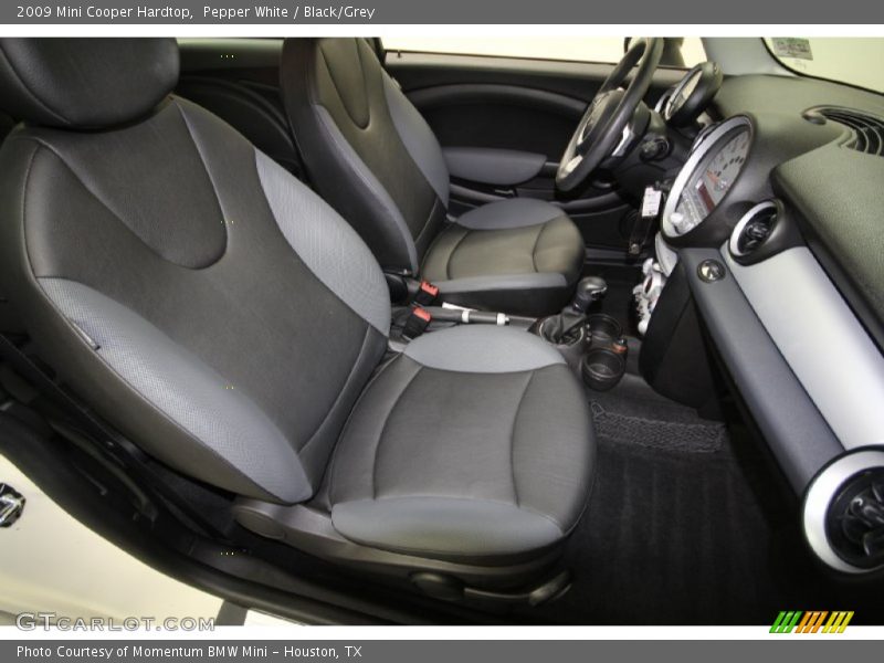 Pepper White / Black/Grey 2009 Mini Cooper Hardtop