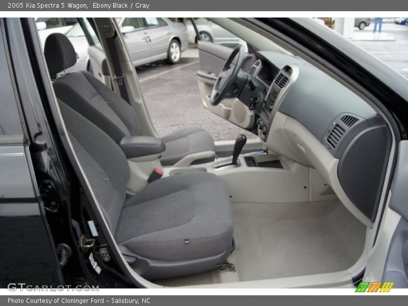 Ebony Black / Gray 2005 Kia Spectra 5 Wagon