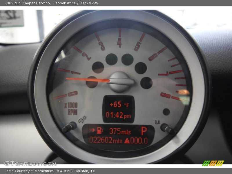 Pepper White / Black/Grey 2009 Mini Cooper Hardtop