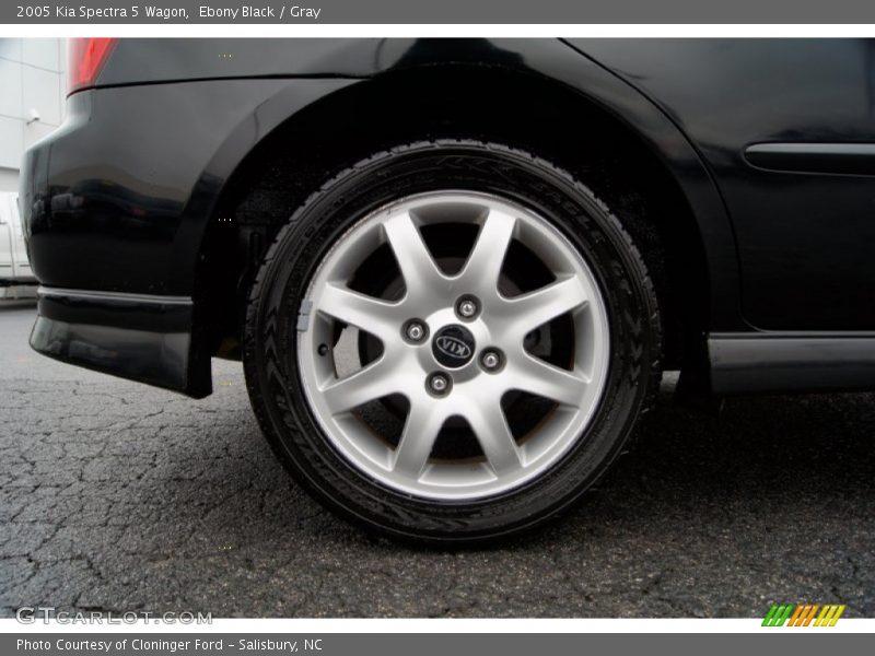 Ebony Black / Gray 2005 Kia Spectra 5 Wagon