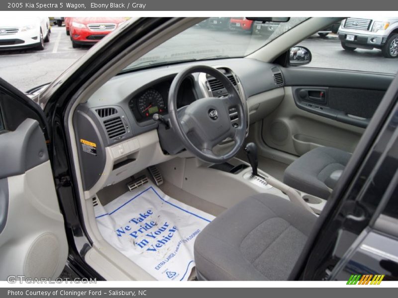 Ebony Black / Gray 2005 Kia Spectra 5 Wagon