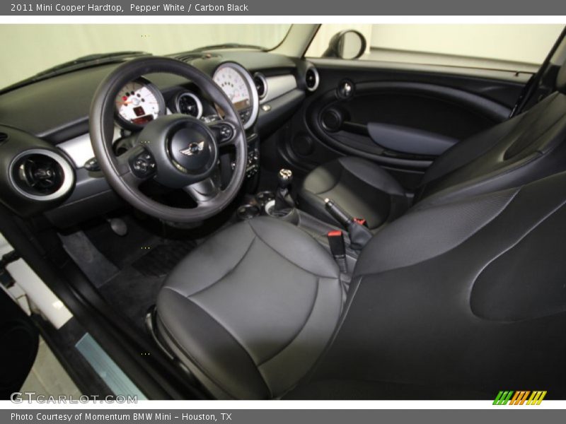 Pepper White / Carbon Black 2011 Mini Cooper Hardtop
