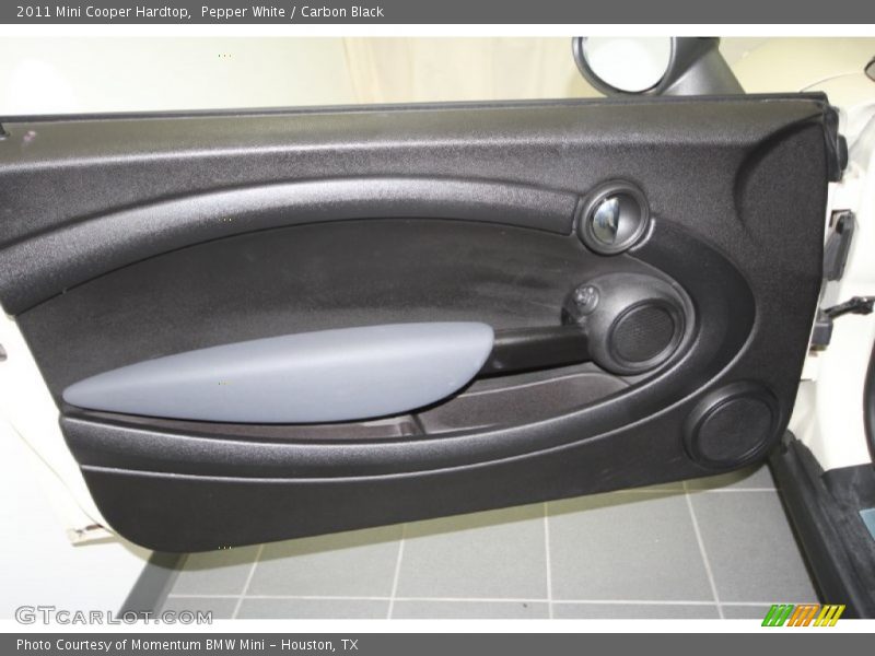 Pepper White / Carbon Black 2011 Mini Cooper Hardtop