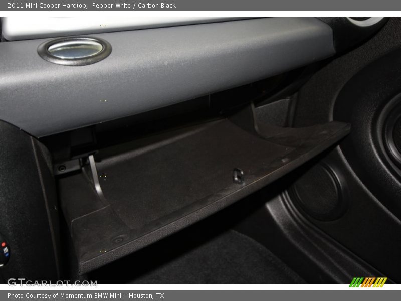 Pepper White / Carbon Black 2011 Mini Cooper Hardtop