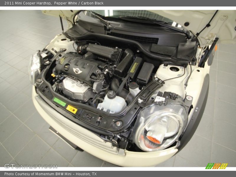 Pepper White / Carbon Black 2011 Mini Cooper Hardtop