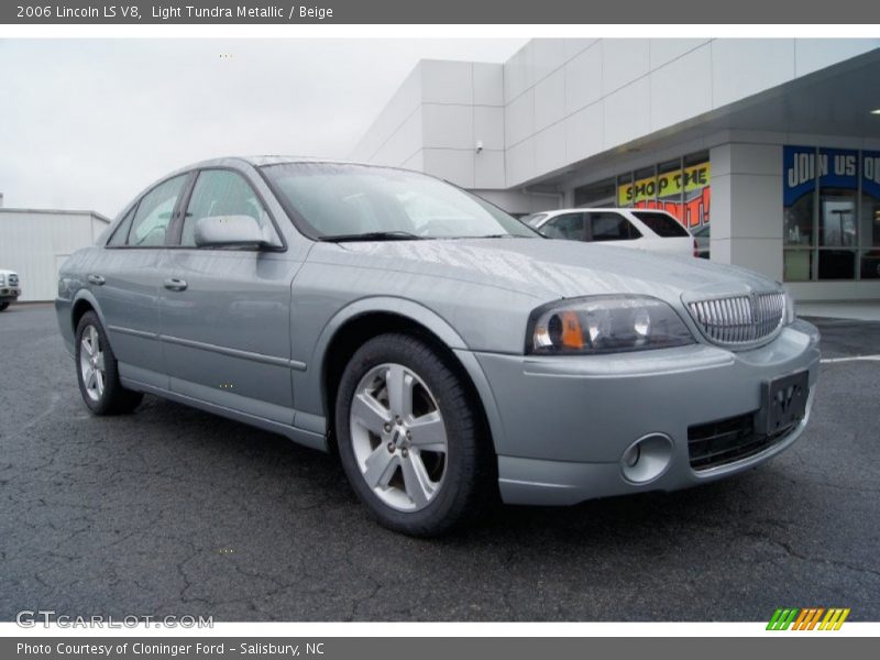 Front 3/4 View of 2006 LS V8