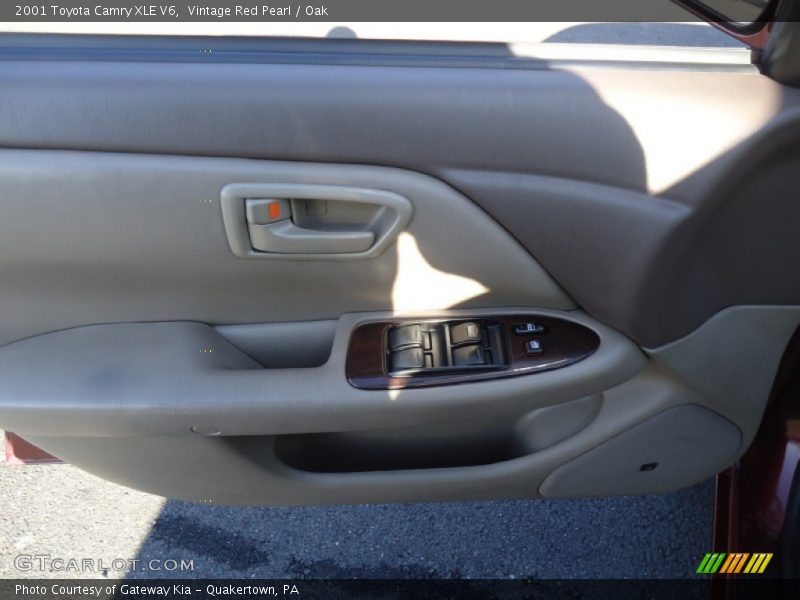 Vintage Red Pearl / Oak 2001 Toyota Camry XLE V6