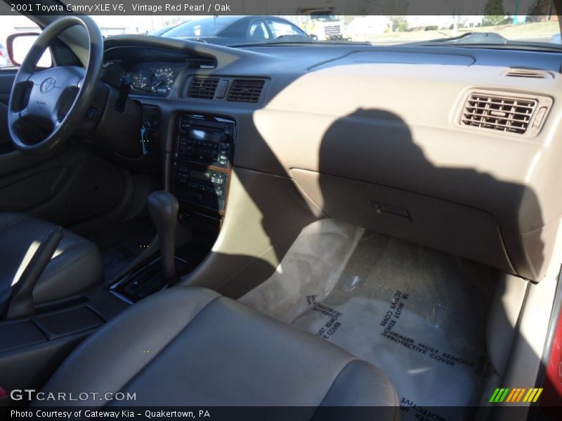 Vintage Red Pearl / Oak 2001 Toyota Camry XLE V6