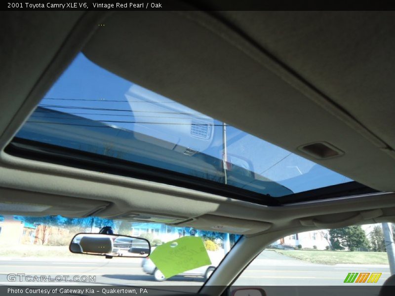 Vintage Red Pearl / Oak 2001 Toyota Camry XLE V6