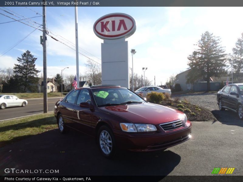 Vintage Red Pearl / Oak 2001 Toyota Camry XLE V6