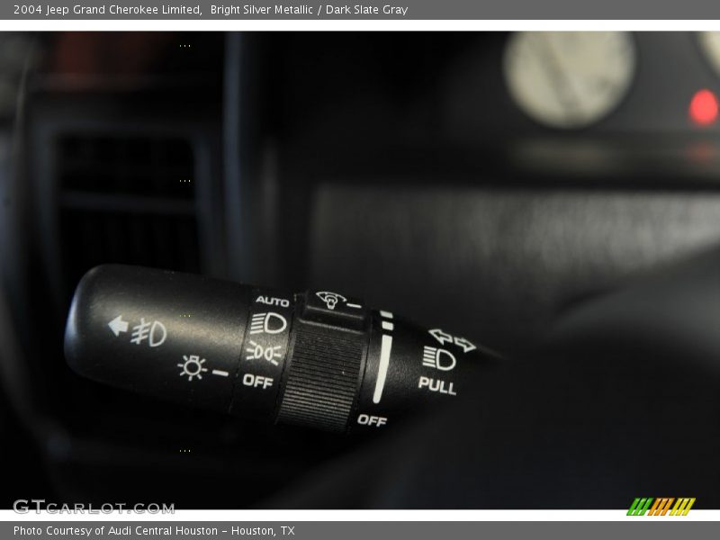 Bright Silver Metallic / Dark Slate Gray 2004 Jeep Grand Cherokee Limited