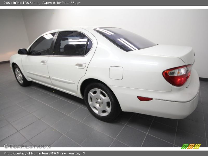 Aspen White Pearl / Sage 2001 Infiniti I 30 Sedan