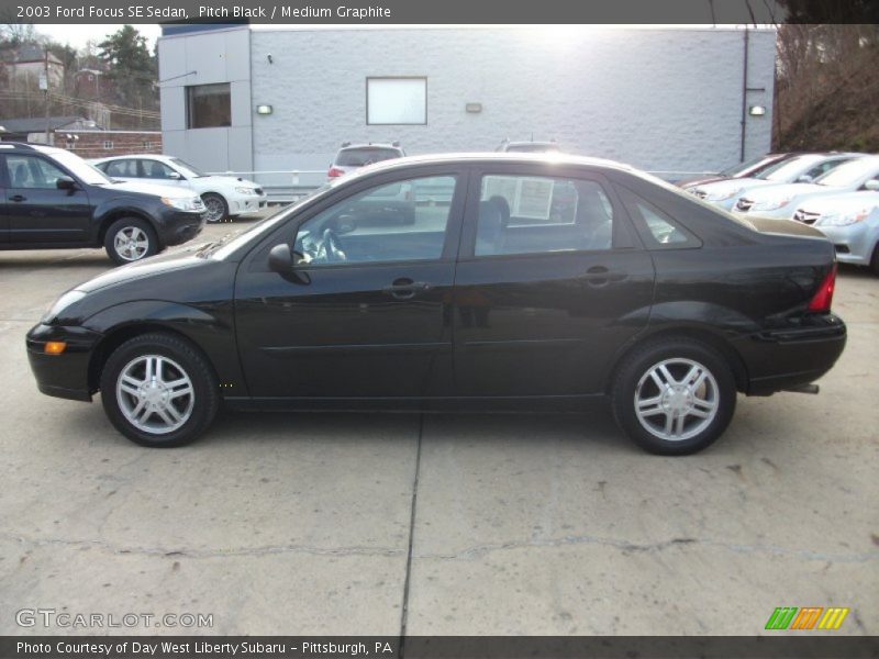 Pitch Black / Medium Graphite 2003 Ford Focus SE Sedan