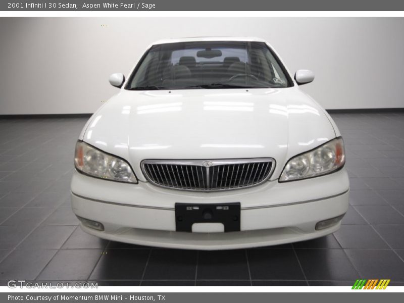 Aspen White Pearl / Sage 2001 Infiniti I 30 Sedan