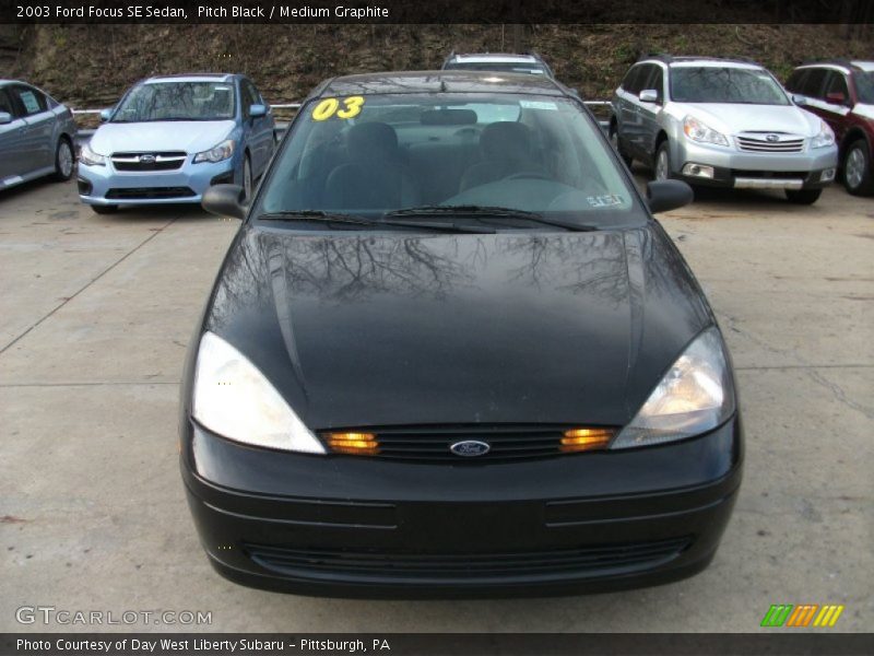 Pitch Black / Medium Graphite 2003 Ford Focus SE Sedan