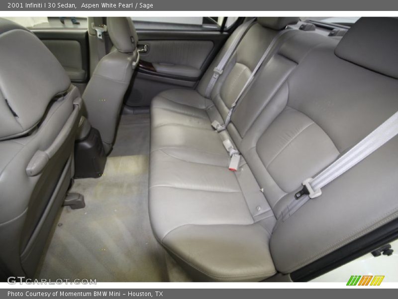 Aspen White Pearl / Sage 2001 Infiniti I 30 Sedan