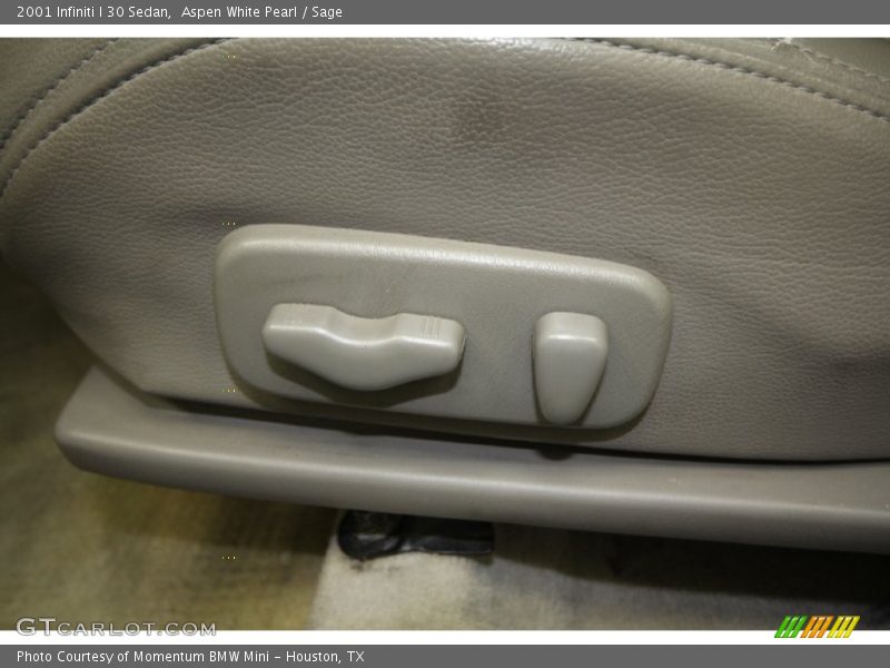 Aspen White Pearl / Sage 2001 Infiniti I 30 Sedan