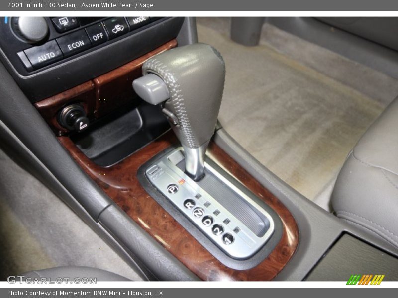 Aspen White Pearl / Sage 2001 Infiniti I 30 Sedan
