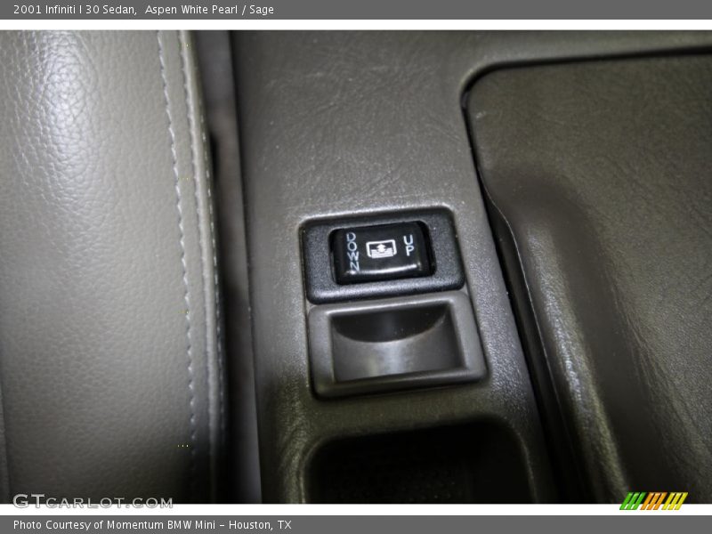 Aspen White Pearl / Sage 2001 Infiniti I 30 Sedan