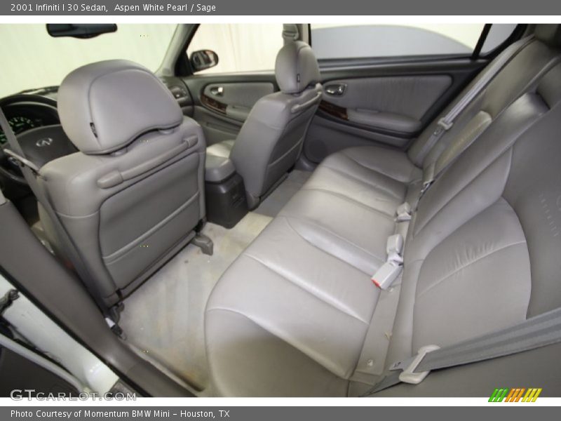 Aspen White Pearl / Sage 2001 Infiniti I 30 Sedan