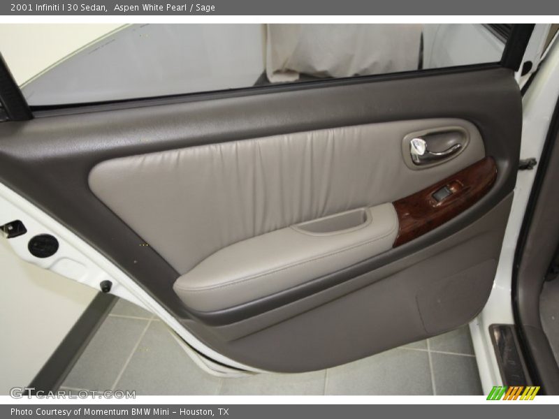 Aspen White Pearl / Sage 2001 Infiniti I 30 Sedan