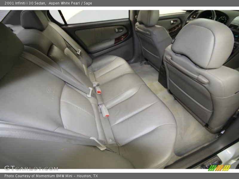 Aspen White Pearl / Sage 2001 Infiniti I 30 Sedan