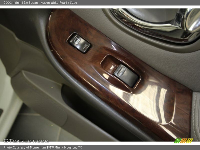 Aspen White Pearl / Sage 2001 Infiniti I 30 Sedan