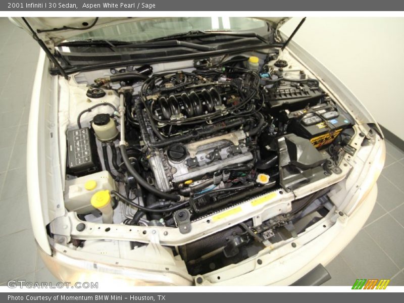 Aspen White Pearl / Sage 2001 Infiniti I 30 Sedan