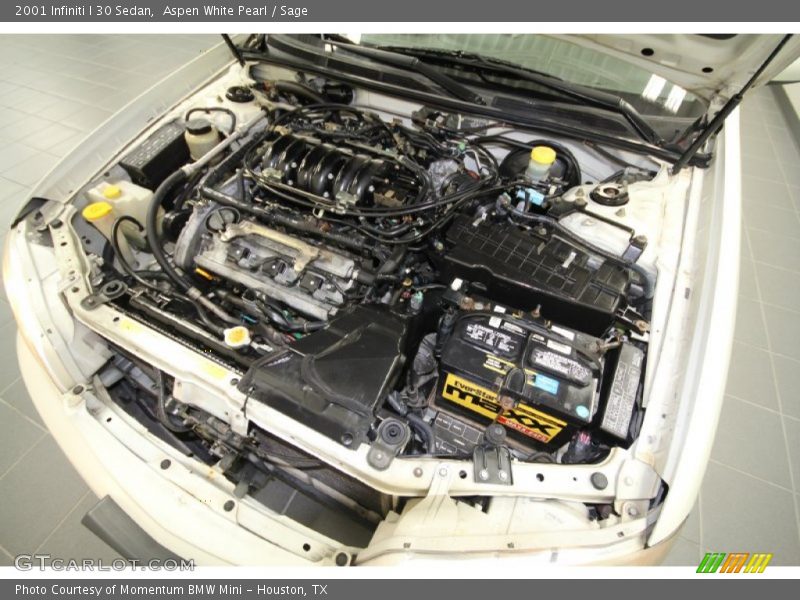 Aspen White Pearl / Sage 2001 Infiniti I 30 Sedan