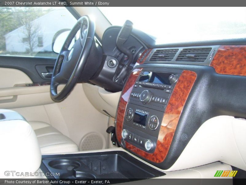 Summit White / Ebony 2007 Chevrolet Avalanche LT 4WD