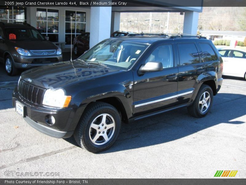 Black / Medium Slate Gray 2005 Jeep Grand Cherokee Laredo 4x4