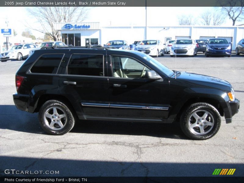 Black / Medium Slate Gray 2005 Jeep Grand Cherokee Laredo 4x4