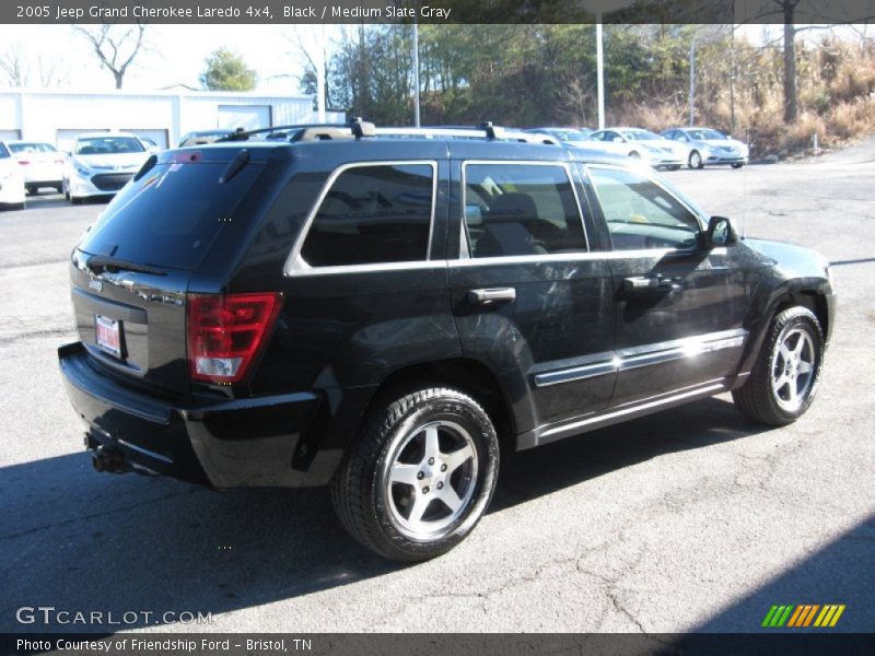 Black / Medium Slate Gray 2005 Jeep Grand Cherokee Laredo 4x4