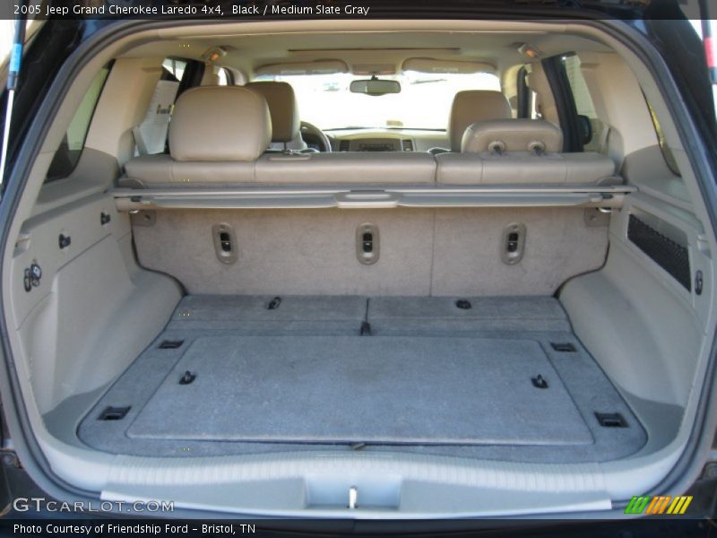 Black / Medium Slate Gray 2005 Jeep Grand Cherokee Laredo 4x4