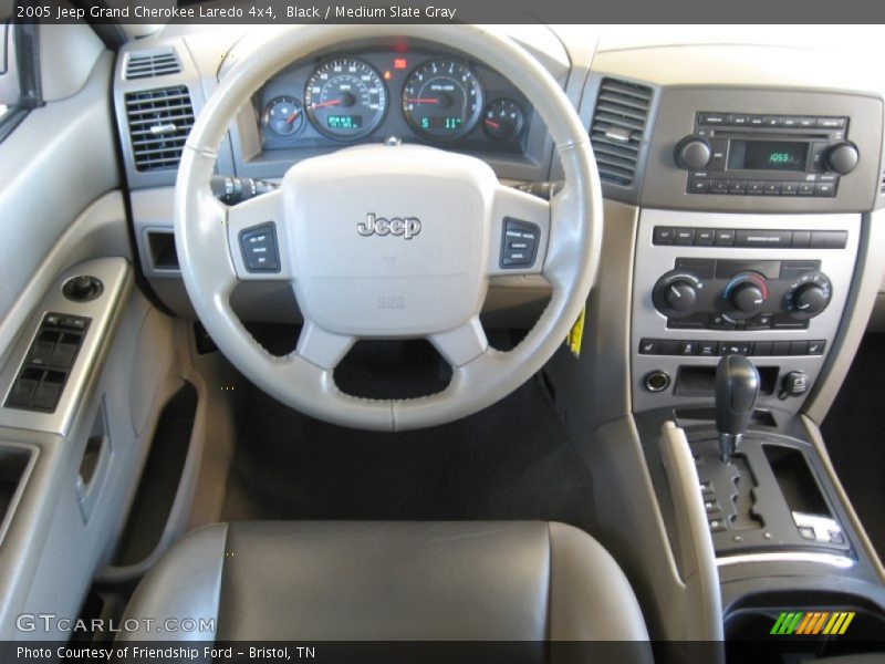 Black / Medium Slate Gray 2005 Jeep Grand Cherokee Laredo 4x4