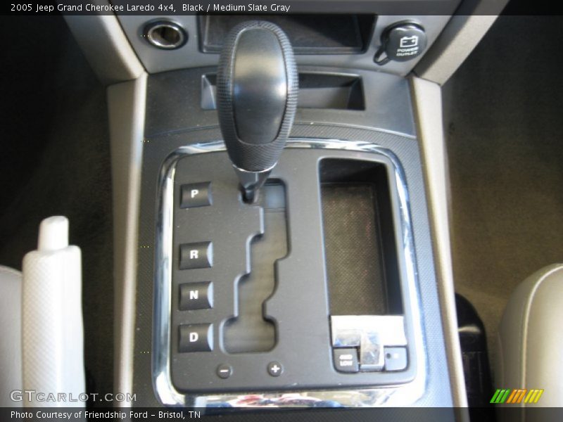 Black / Medium Slate Gray 2005 Jeep Grand Cherokee Laredo 4x4