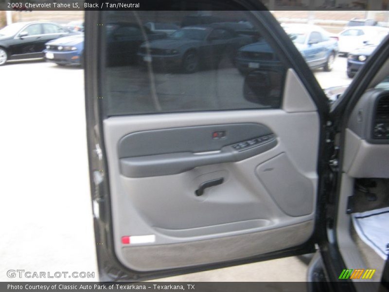 Black / Tan/Neutral 2003 Chevrolet Tahoe LS