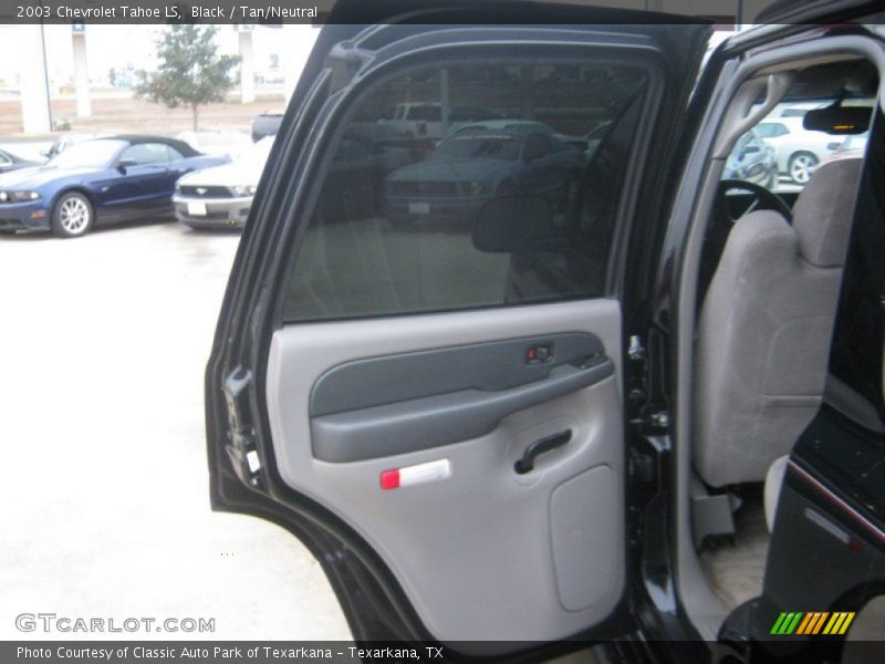 Black / Tan/Neutral 2003 Chevrolet Tahoe LS