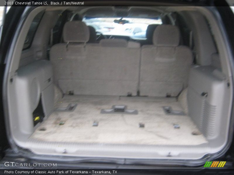 Black / Tan/Neutral 2003 Chevrolet Tahoe LS