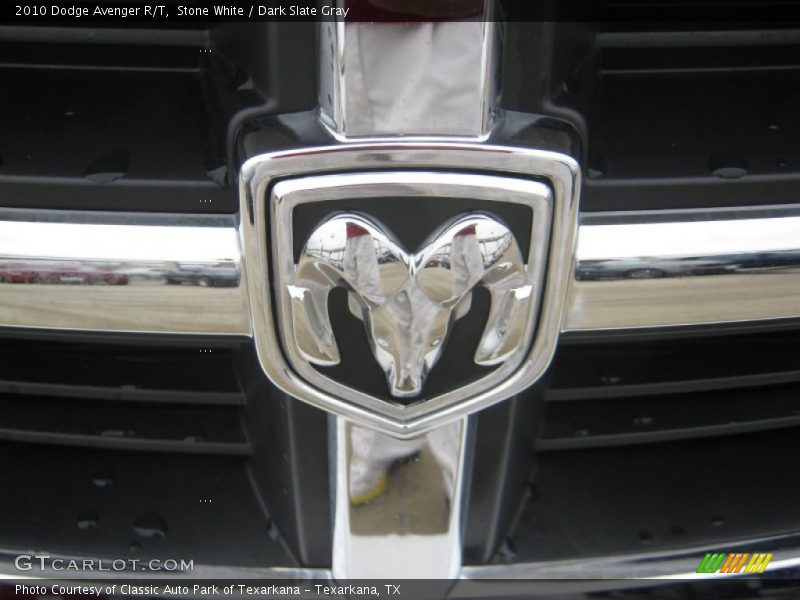 Stone White / Dark Slate Gray 2010 Dodge Avenger R/T