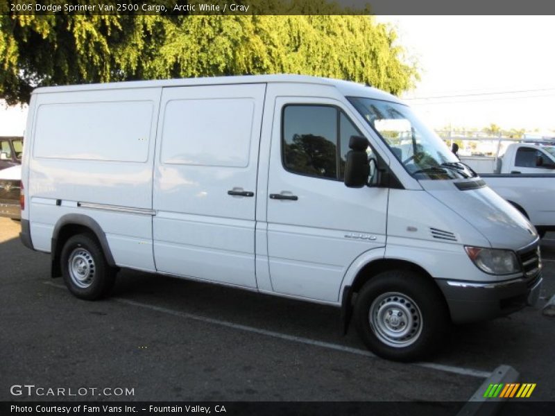 Front 3/4 View of 2006 Sprinter Van 2500 Cargo