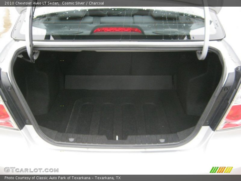  2010 Aveo LT Sedan Trunk