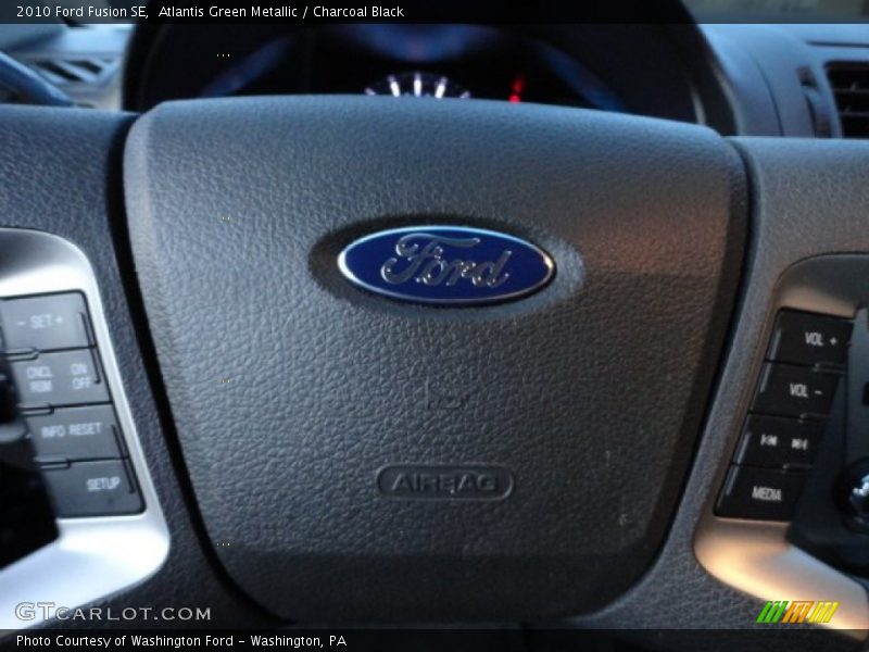 Atlantis Green Metallic / Charcoal Black 2010 Ford Fusion SE