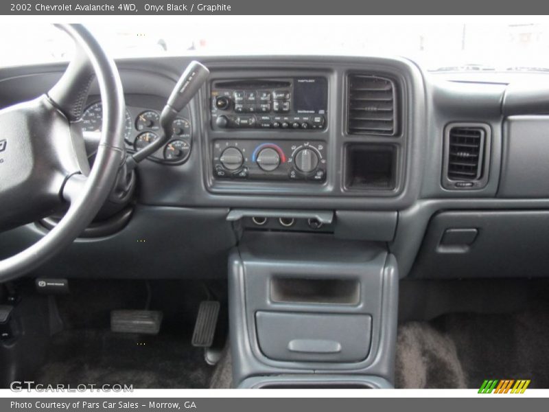 Onyx Black / Graphite 2002 Chevrolet Avalanche 4WD