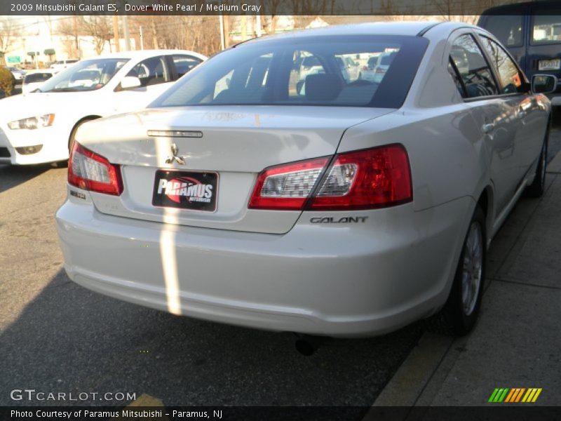 Dover White Pearl / Medium Gray 2009 Mitsubishi Galant ES