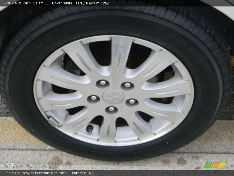 Dover White Pearl / Medium Gray 2009 Mitsubishi Galant ES