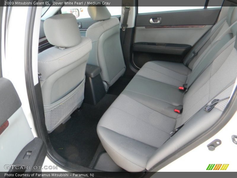Dover White Pearl / Medium Gray 2009 Mitsubishi Galant ES